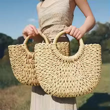 Women's Fan Shaped Woven Straw Tote Bag, Natural Fiber Beach Handbag for Vacation, Picnic & Outdoor Use