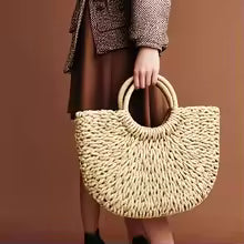 Women's Fan Shaped Woven Straw Tote Bag, Natural Fiber Beach Handbag for Vacation, Picnic & Outdoor Use